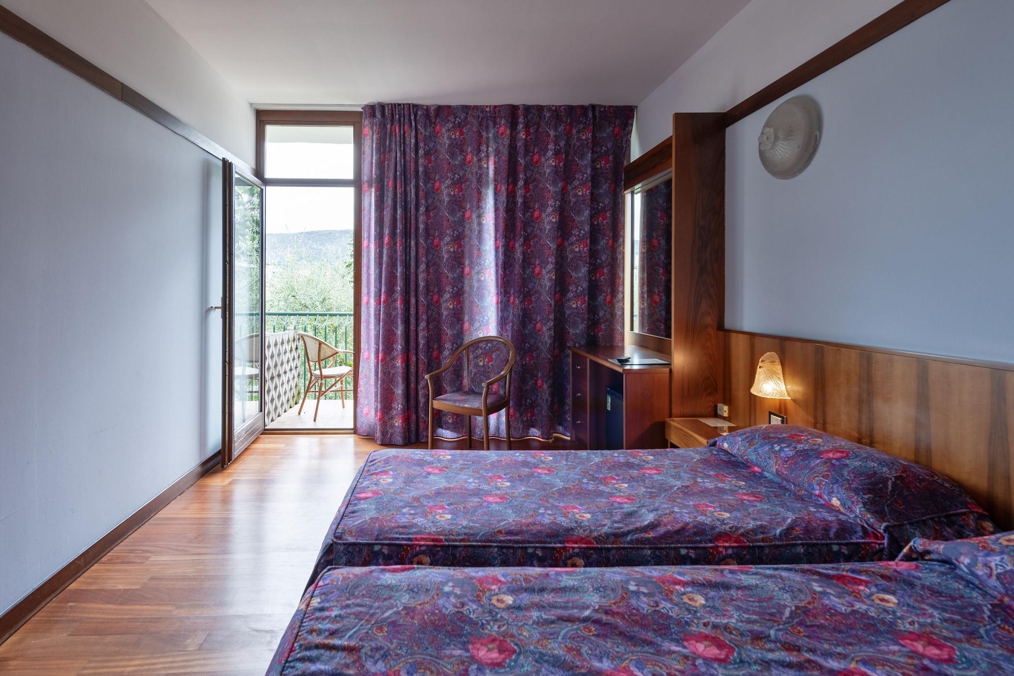 Park Hotel Oasi Garda  Esterno foto