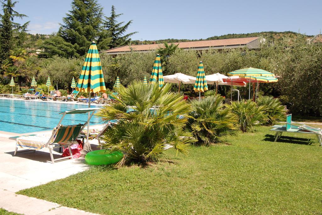 Park Hotel Oasi Garda  Esterno foto